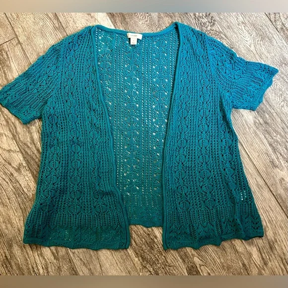 LOT 12 TOPS EUC 2x/3x - EUC - Picture 5 of 13